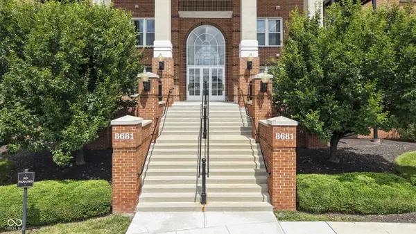 8681 Jaffa Court East DR #16, Indianapolis, IN 46260