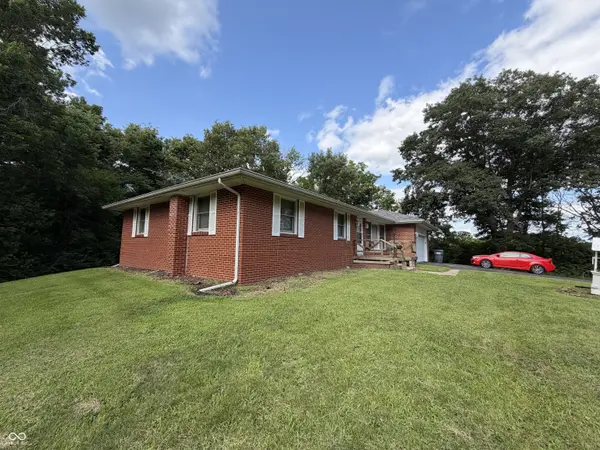 9738 N Ammerman DR, Springport, IN 47386