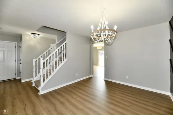 2560 Cabin Hill RD, Indianapolis, IN 46229