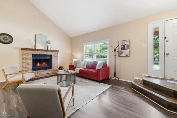 7548 Castleton Farms West DR, Indianapolis, IN 46256