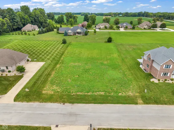 6076 Bluegrass RD, Kokomo, IN 46901