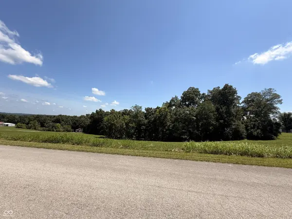 0 E Ash, Bloomfield, IN 47424