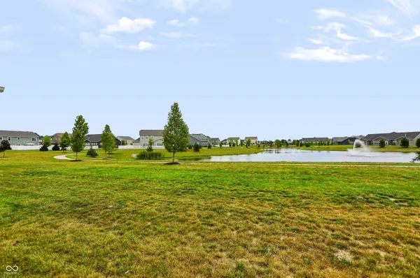 173 Lynnette WAY, Cumberland, IN 46229