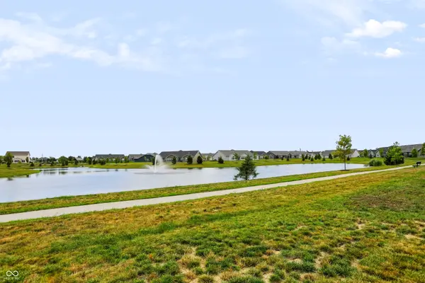 173 Lynnette WAY, Cumberland, IN 46229
