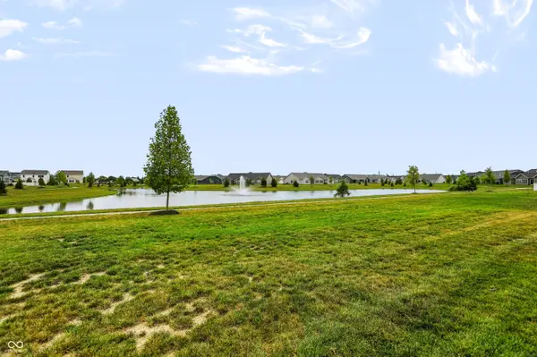 173 Lynnette WAY, Cumberland, IN 46229