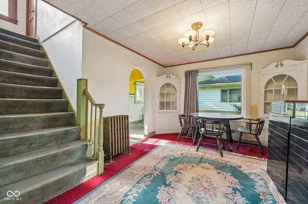 327 E 37th ST, Anderson, IN 46013