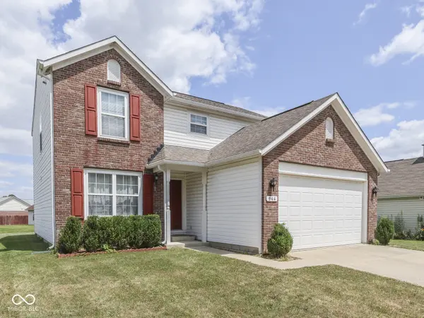 944 Angus LN, Indianapolis, IN 46217