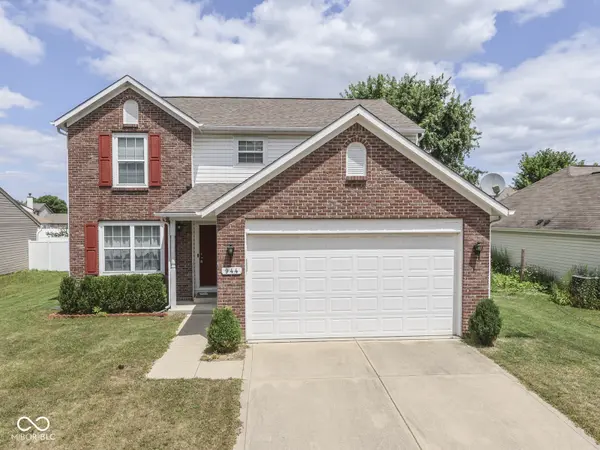944 Angus LN, Indianapolis, IN 46217