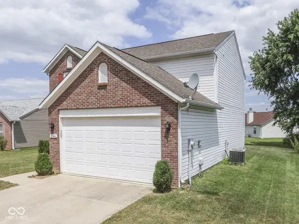 944 Angus LN, Indianapolis, IN 46217