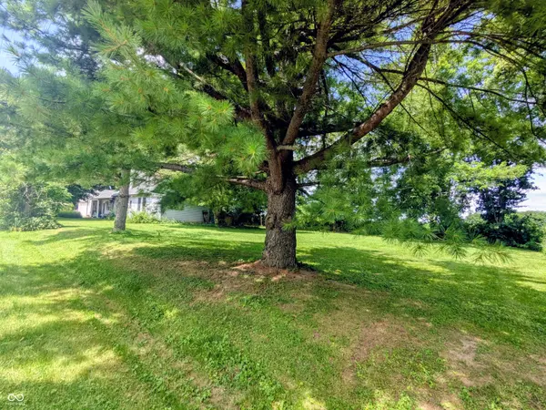 2940 W Country Club RD, Connersville, IN 47331