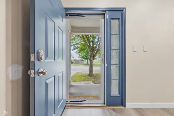 8522 Bravestone WAY, Indianapolis, IN 46239
