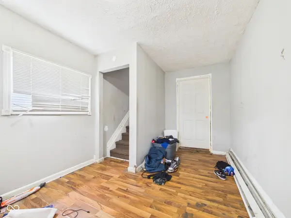 815 Main ST, Elwood, IN 46036