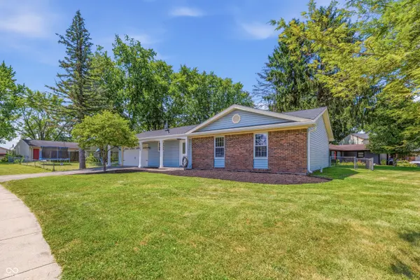 1108 Greenbrook DR, Greenfield, IN 46140