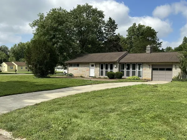 1816 Randall CT, Indianapolis, IN 46240