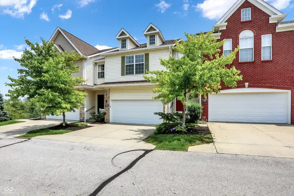 11455 Clay Hill LN #UNIT 104, Fishers, IN 46037