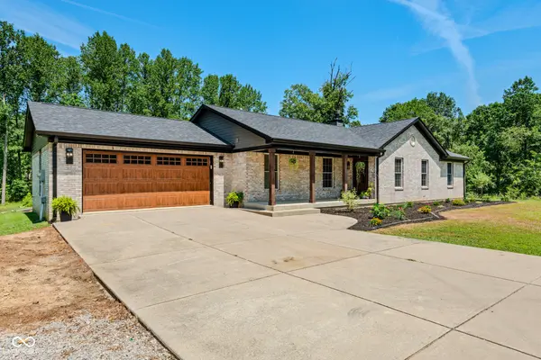 8486 E Georgetown, Columbus, IN 47201