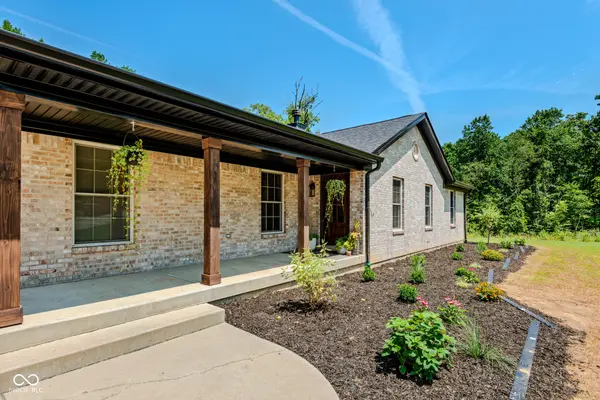 8486 E Georgetown, Columbus, IN 47201