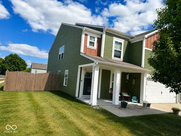902 Olmsted CT, Shelbyville, IN 46176