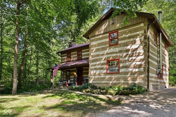 2851 S Whitehorse RD, Nashville, IN 47448