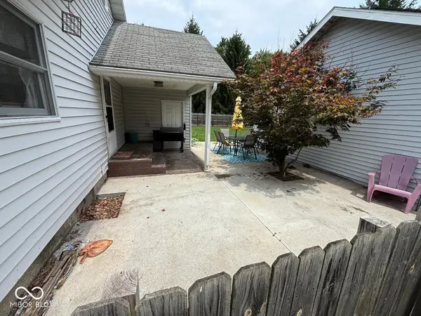 1112 S Winmere AVE, Selma, IN 47383