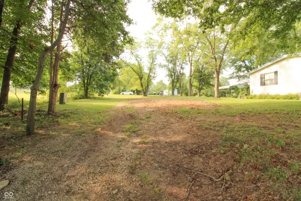 3453 Atkinson CIR W, North Vernon, IN 47265