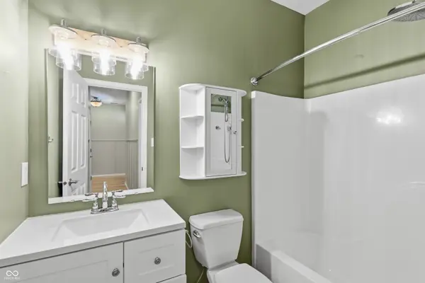 8123 Little Circle RD, Noblesville, IN 46060
