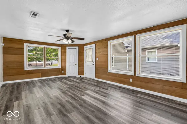 1257 Congress ST, Middletown, IN 47356