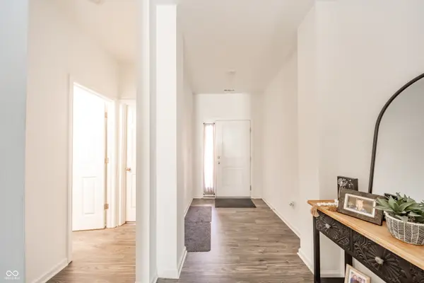 5714 Terracotta Trce, Mccordsville, IN 46055