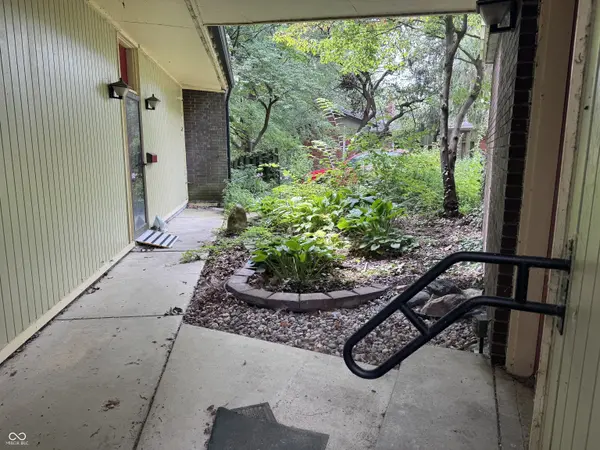 2611 Chesterfield PL, Anderson, IN 46012