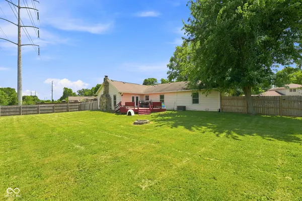 10 Tarry CT, Greenwood, IN 46142