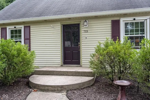 715 Homewood DR, Carmel, IN 46280