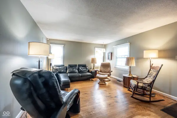 715 Homewood DR, Carmel, IN 46280