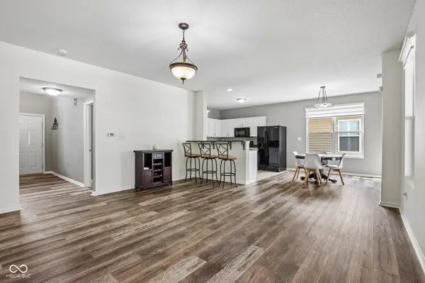 15497 Sandlands CIR, Noblesville, IN 46060