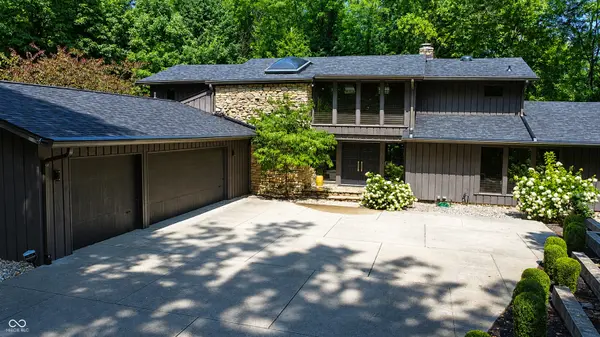 12043 Hampton CT, Carmel, IN 46033