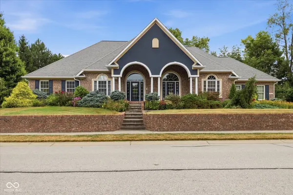 677 Foxboro DR, Avon, IN 46123