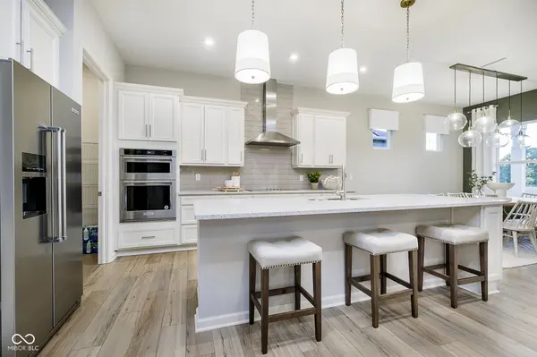 3356 Bellwort PL, Greenwood, IN 46143