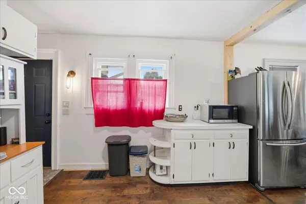 102 W Main ST, Fairland, IN 46126