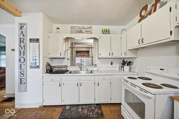 102 W Main ST, Fairland, IN 46126