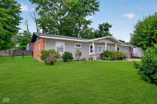 702 Sweetbriar AVE, Whiteland, IN 46184