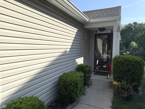 6649 Earlswood DR, Indianapolis, IN 46217