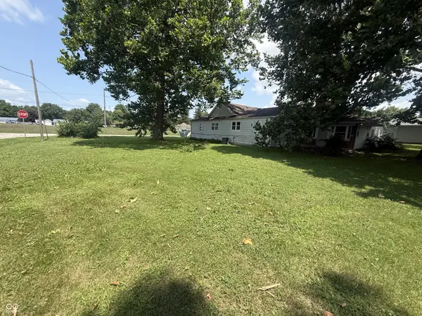 2705 S H ST, Elwood, IN 46036