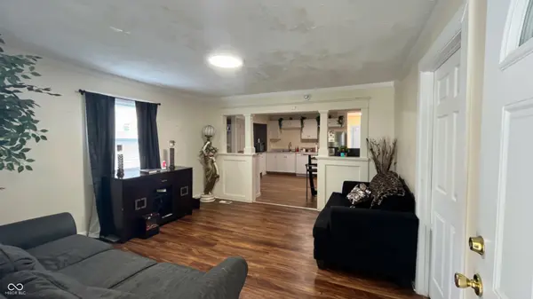 1154 Bacon ST, Indianapolis, IN 46227