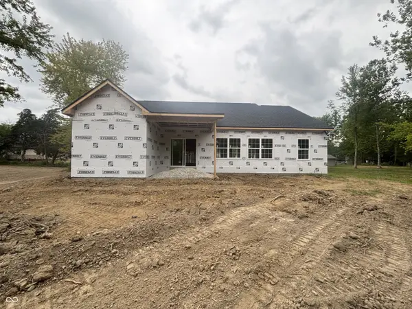 422 Mill Springs, Fillmore, IN 46128