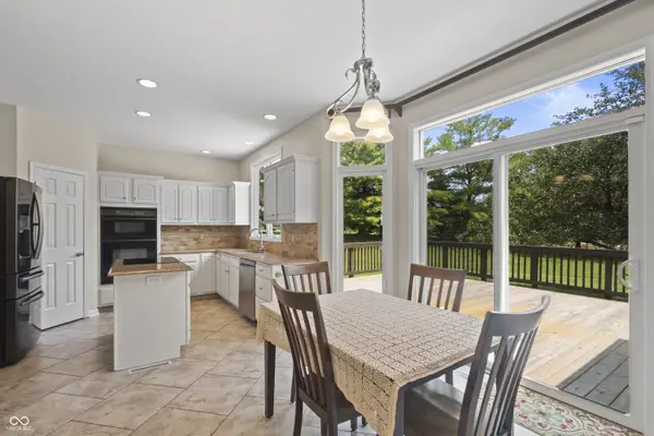 8627 Bay Pointe CIR, Indianapolis, IN 46236