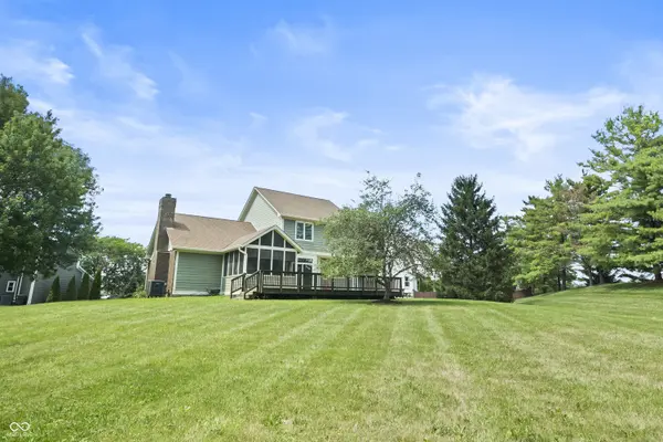 8627 Bay Pointe CIR, Indianapolis, IN 46236