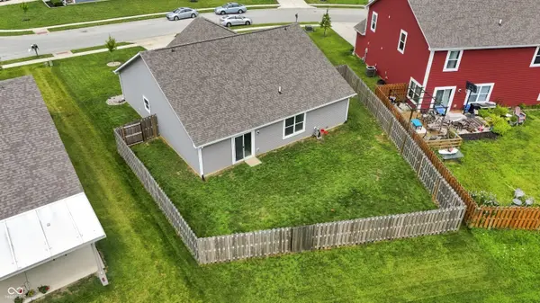 1278 W Wyndstone WAY, Fortville, IN 46040