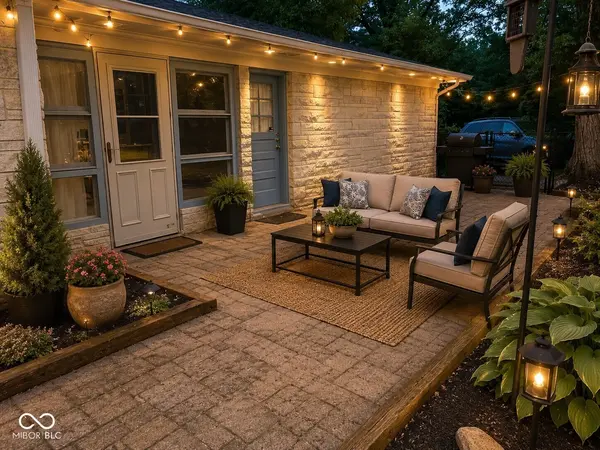5648 Rolling Ridge RD, Indianapolis, IN 46220