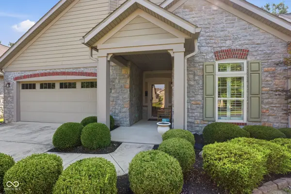 9805 Rue Renee, Mccordsville, IN 46055