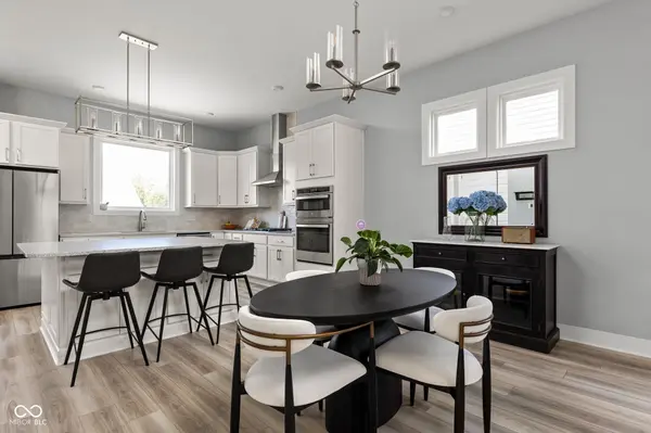 11495 Langton WALK, Zionsville, IN 46077