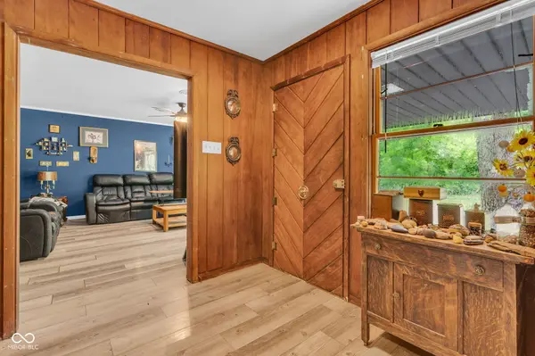 4224 Helmsburg RD, Nashville, IN 47448